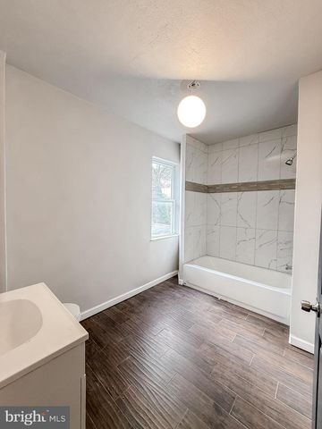 738 N 38TH ST, Philadelphia, PA 19104