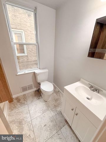 738 N 38TH ST, Philadelphia, PA 19104