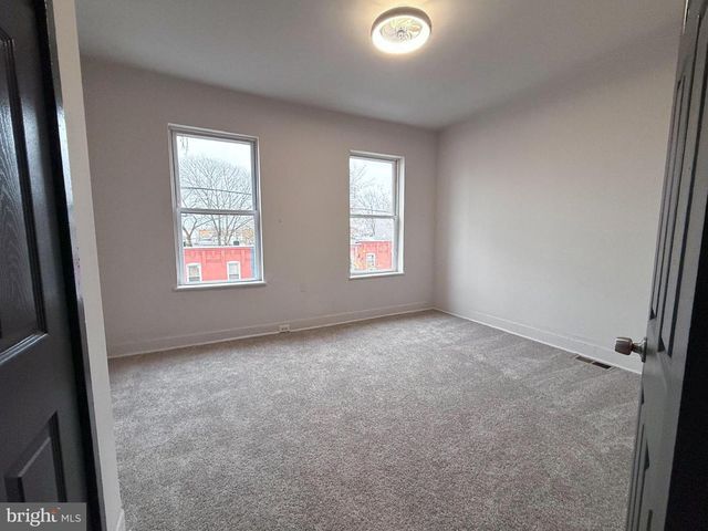 738 N 38TH ST, Philadelphia, PA 19104