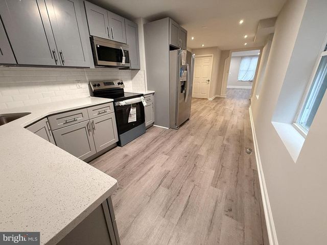 738 N 38TH ST, Philadelphia, PA 19104