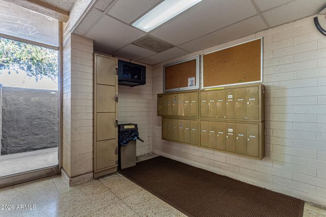 357 E THOMAS Road A111, Phoenix, AZ 85012