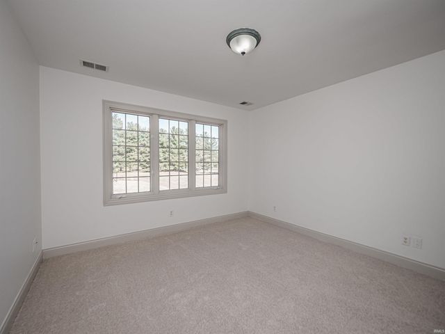 2444 Crosswalk Lane, Newburgh, IN 47630