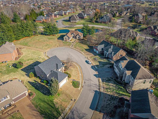 2444 Crosswalk Lane, Newburgh, IN 47630