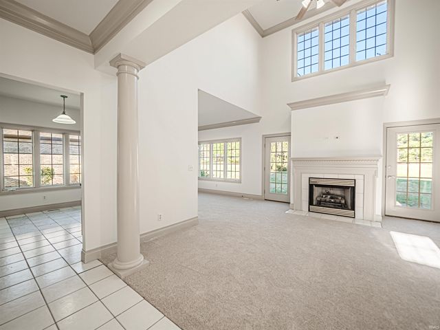 2444 Crosswalk Lane, Newburgh, IN 47630