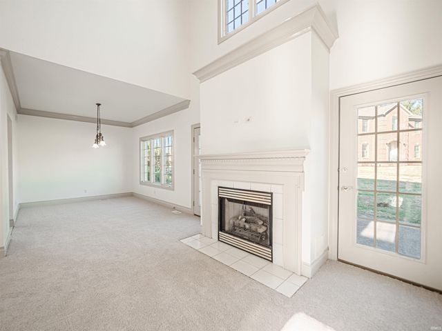 2444 Crosswalk Lane, Newburgh, IN 47630