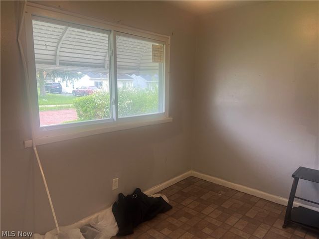 4433 E 158th Street, Cleveland, OH 44128
