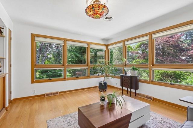 3358 Taylor AVENUE, Elmwood Park, WI 53405