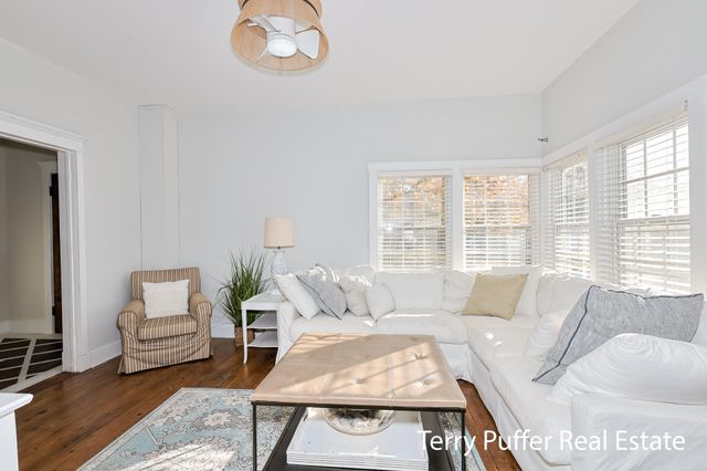 305 N Robert Street, Ludington, MI 49431