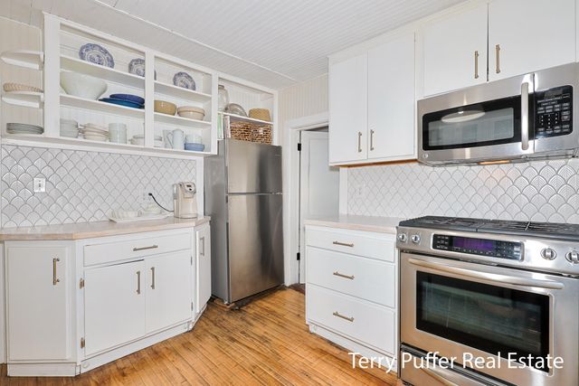 305 N Robert Street, Ludington, MI 49431