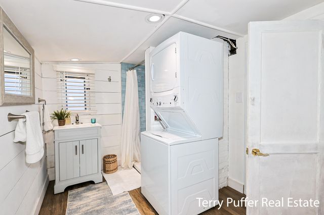 305 N Robert Street, Ludington, MI 49431