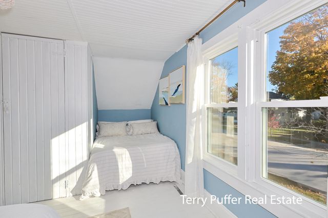 305 N Robert Street, Ludington, MI 49431