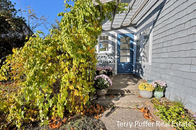 305 N Robert Street, Ludington, MI 49431