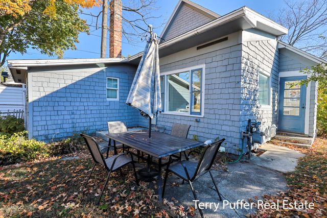 305 N Robert Street, Ludington, MI 49431