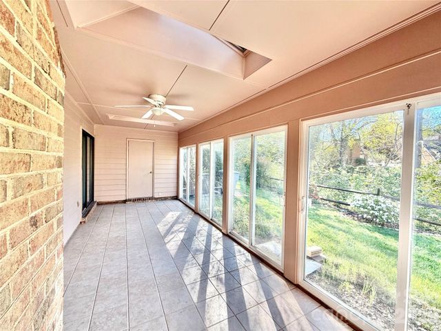 4248 Woodglen Lane, Charlotte, NC 28226