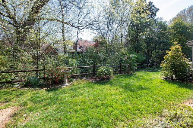 4248 Woodglen Lane, Charlotte, NC 28226