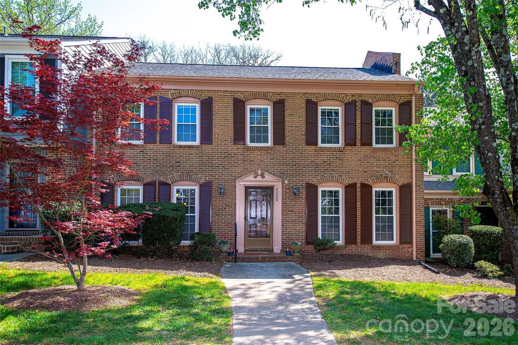 4248 Woodglen Lane, Charlotte, NC 28226