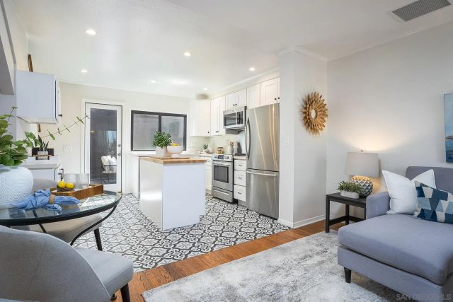 2232 Caminito Pajarito 112, San Diego, CA 92107