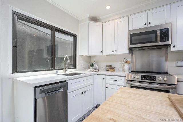 2232 Caminito Pajarito 112, San Diego, CA 92107