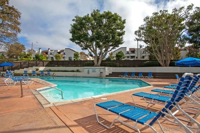 2232 Caminito Pajarito 112, San Diego, CA 92107