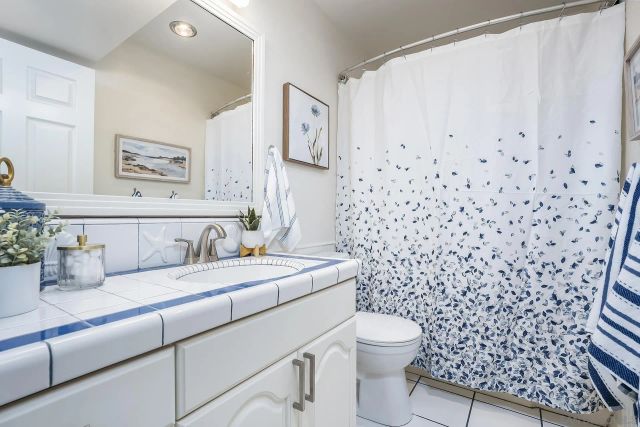 2232 Caminito Pajarito 112, San Diego, CA 92107