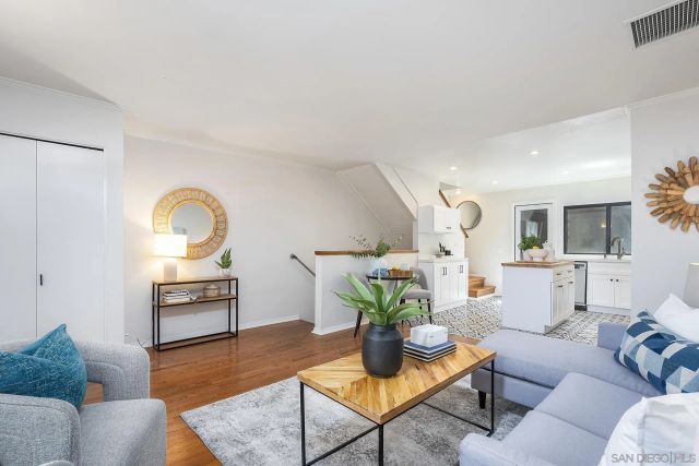 2232 Caminito Pajarito 112, San Diego, CA 92107