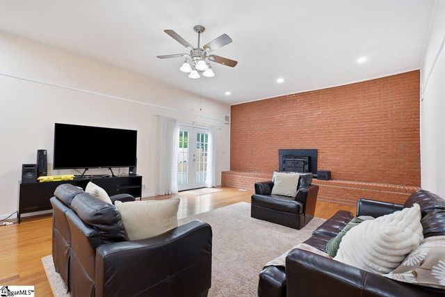 106 Pershing Street, Spartanburg, SC 29302
