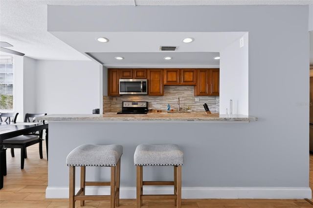 644 ISLAND WAY 406, Clearwater, FL 33767