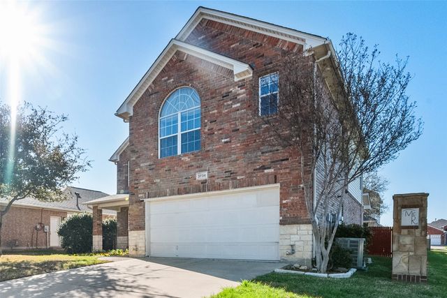 3736 Confidence Drive, Fort Worth, TX 76244