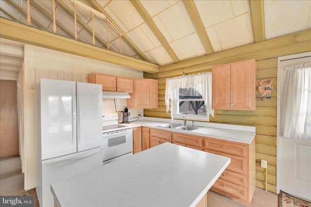 1881 RUNNING DEER DR, Auburn, PA 17922