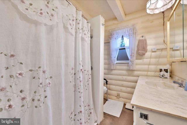 1881 RUNNING DEER DR, Auburn, PA 17922