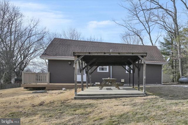 1881 RUNNING DEER DR, Auburn, PA 17922