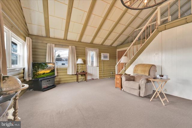 1881 RUNNING DEER DR, Auburn, PA 17922