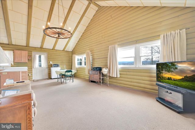 1881 RUNNING DEER DR, Auburn, PA 17922