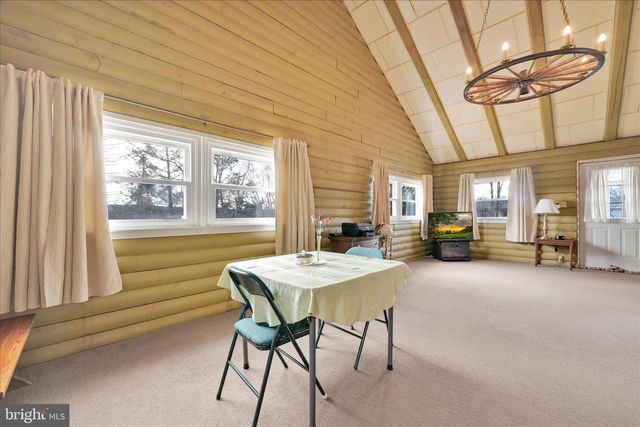 1881 RUNNING DEER DR, Auburn, PA 17922