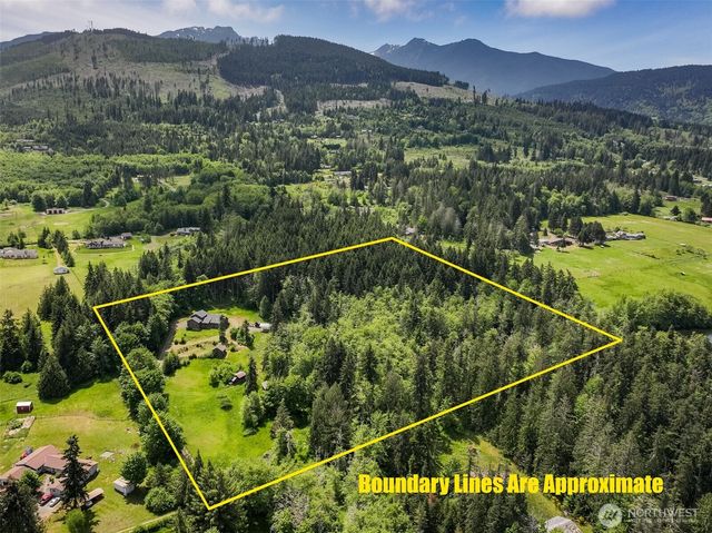 277 Shady Creek Lane, Port Angeles, WA 98362