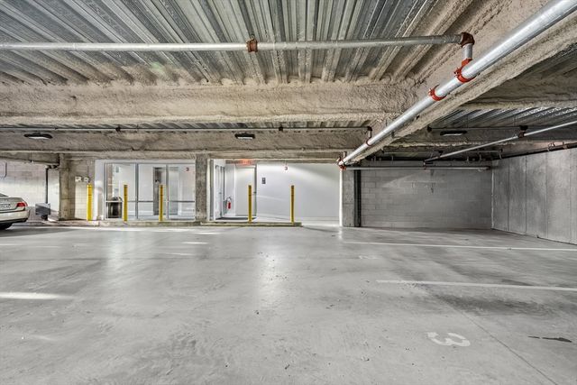 18 Cliveden 406W, Quincy, MA 02169