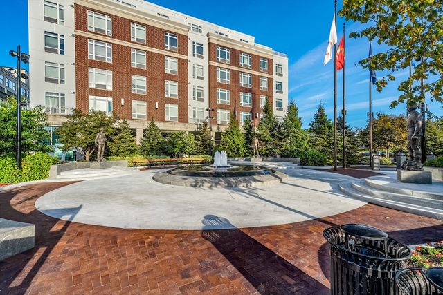 18 Cliveden 406W, Quincy, MA 02169