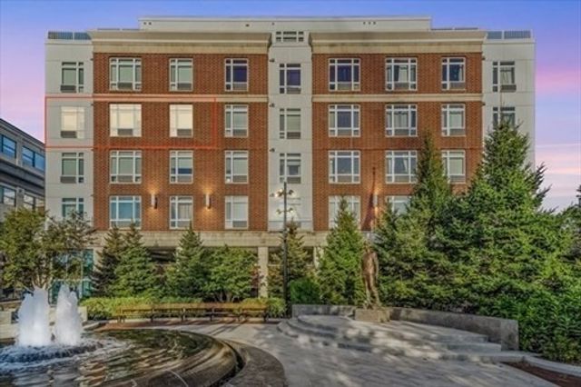 18 Cliveden 406W, Quincy, MA 02169