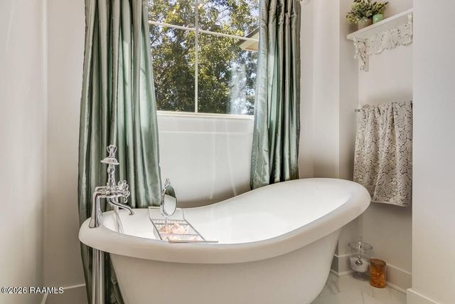 911 Breaux Road, Lafayette, LA 70506