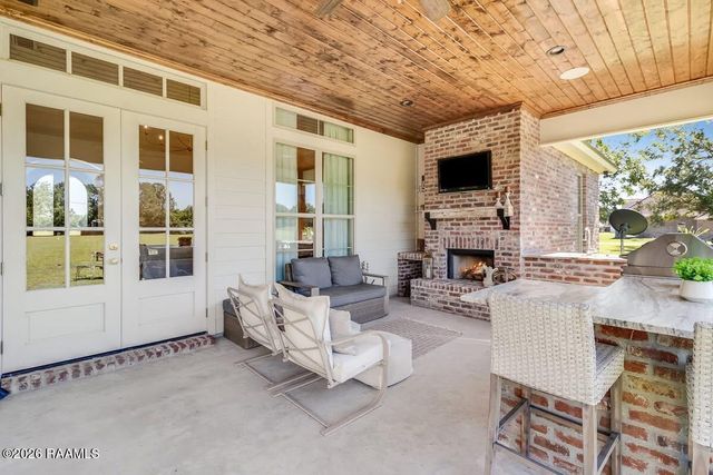 911 Breaux Road, Lafayette, LA 70506