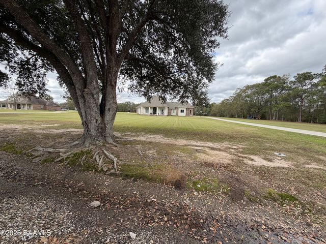 911 Breaux Road, Lafayette, LA 70506