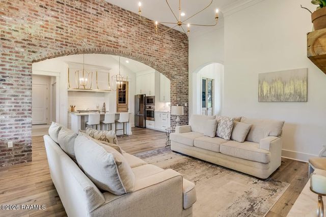 911 Breaux Road, Lafayette, LA 70506