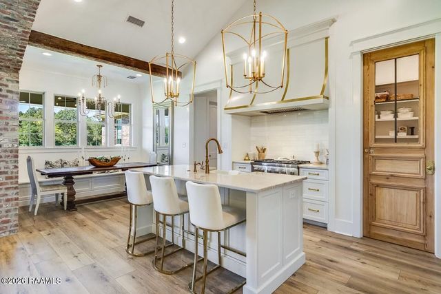 911 Breaux Road, Lafayette, LA 70506