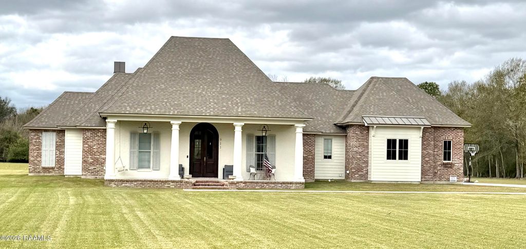 911 Breaux Road, Lafayette, LA 70506
