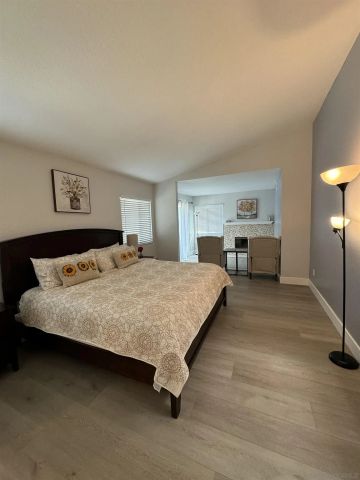 13871 Bruyere Ct, San Diego, CA 92129