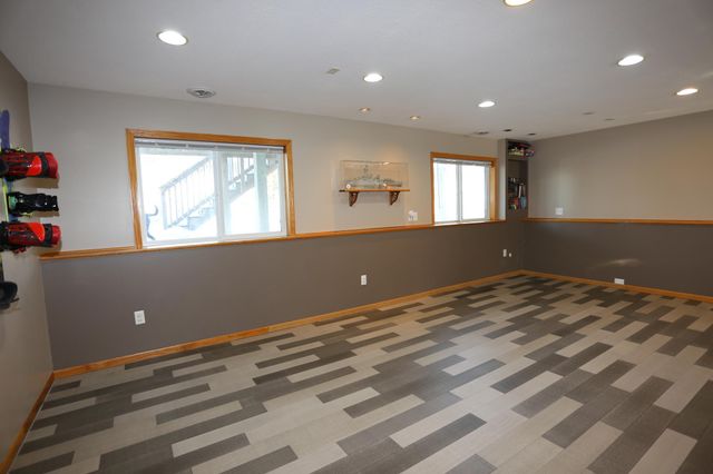 710 Isanti Parkway NW, Isanti, MN 55040