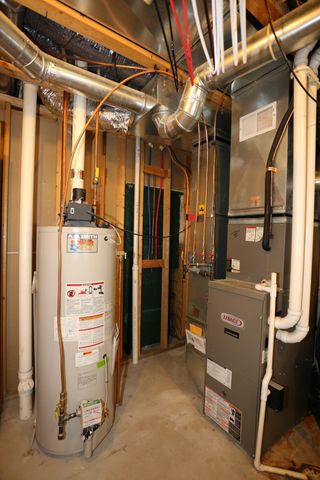 710 Isanti Parkway NW, Isanti, MN 55040