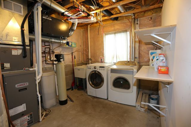 710 Isanti Parkway NW, Isanti, MN 55040