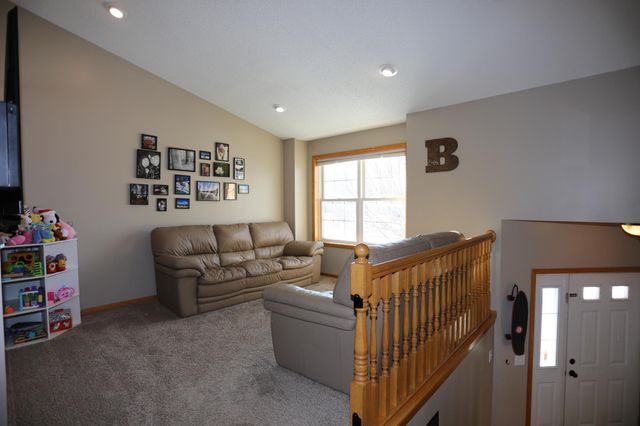 710 Isanti Parkway NW, Isanti, MN 55040