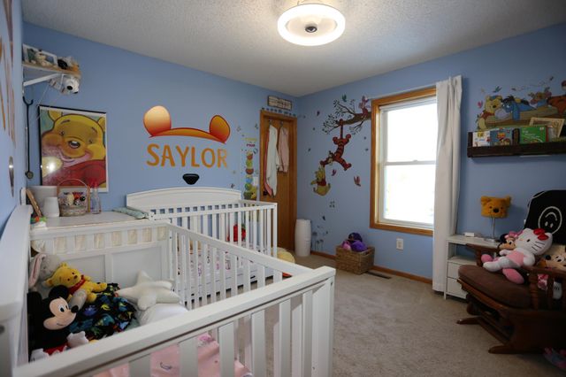 710 Isanti Parkway NW, Isanti, MN 55040